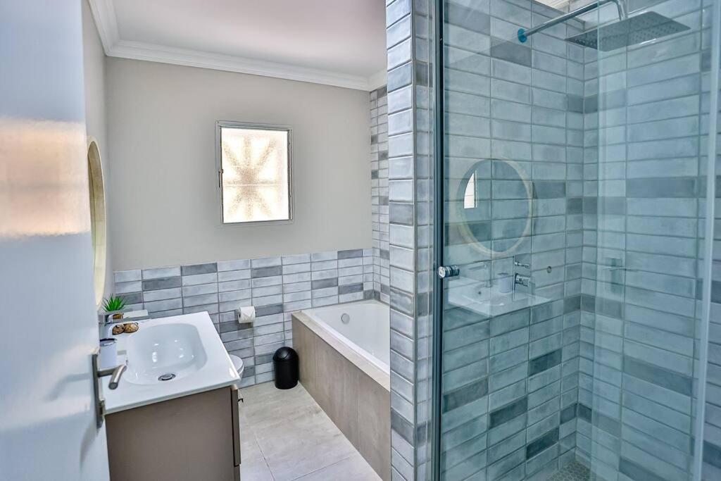 Ferienwohnung Large Sea View, Walk To Eateries, Loadshed Free Ballito Exterior foto