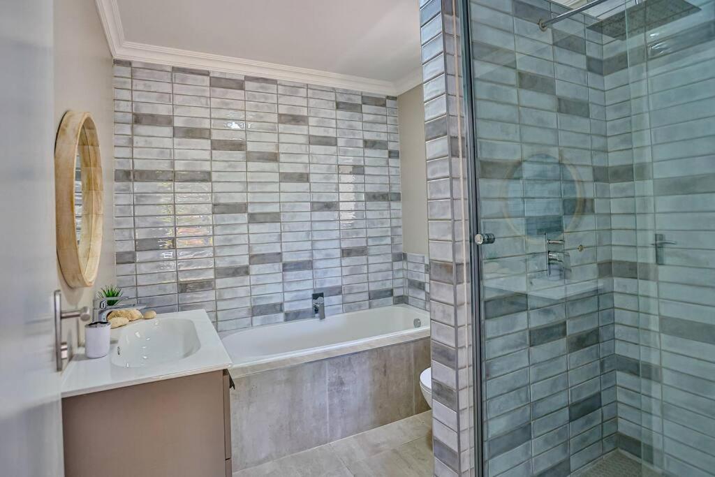 Ferienwohnung Large Sea View, Walk To Eateries, Loadshed Free Ballito Exterior foto