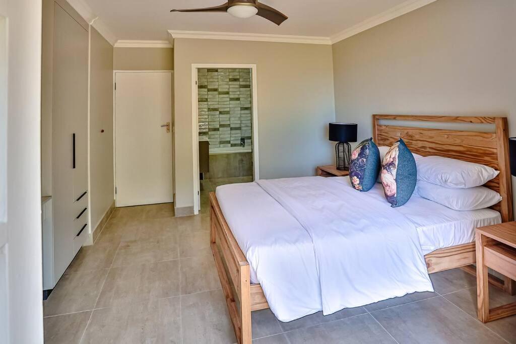 Ferienwohnung Large Sea View, Walk To Eateries, Loadshed Free Ballito Exterior foto